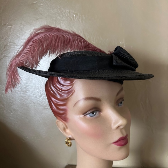 FETCHING 1950s' BLACK STRAW HAT - PINK OSTRICH FEATHER + STRAW BOW & PINK BEAD - Picture 8 of 12